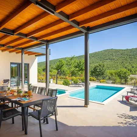 Harmony - Luxury Family Oasis In Nature * Lecevica